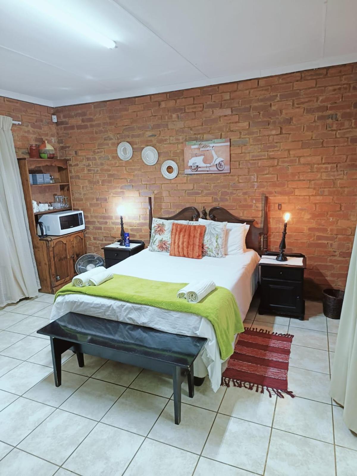 Millstream Inn Guest House Skeerpoort Стая снимка