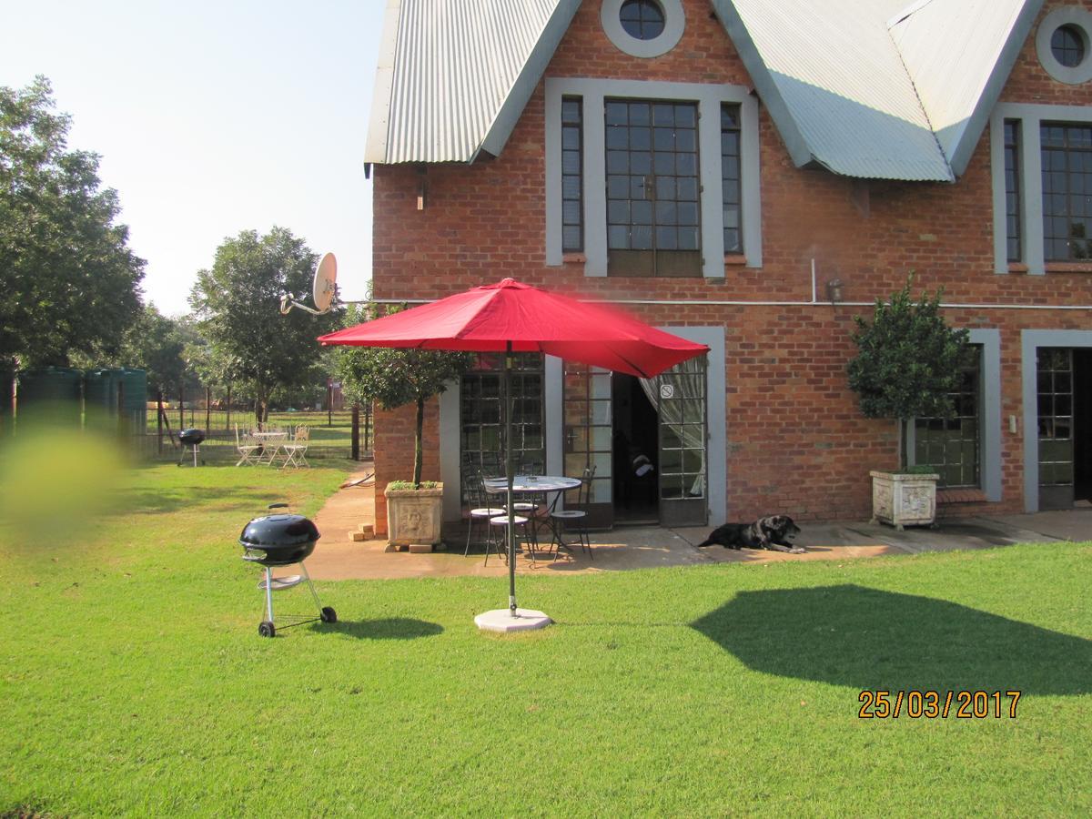 Millstream Inn Guest House Skeerpoort Екстериор снимка
